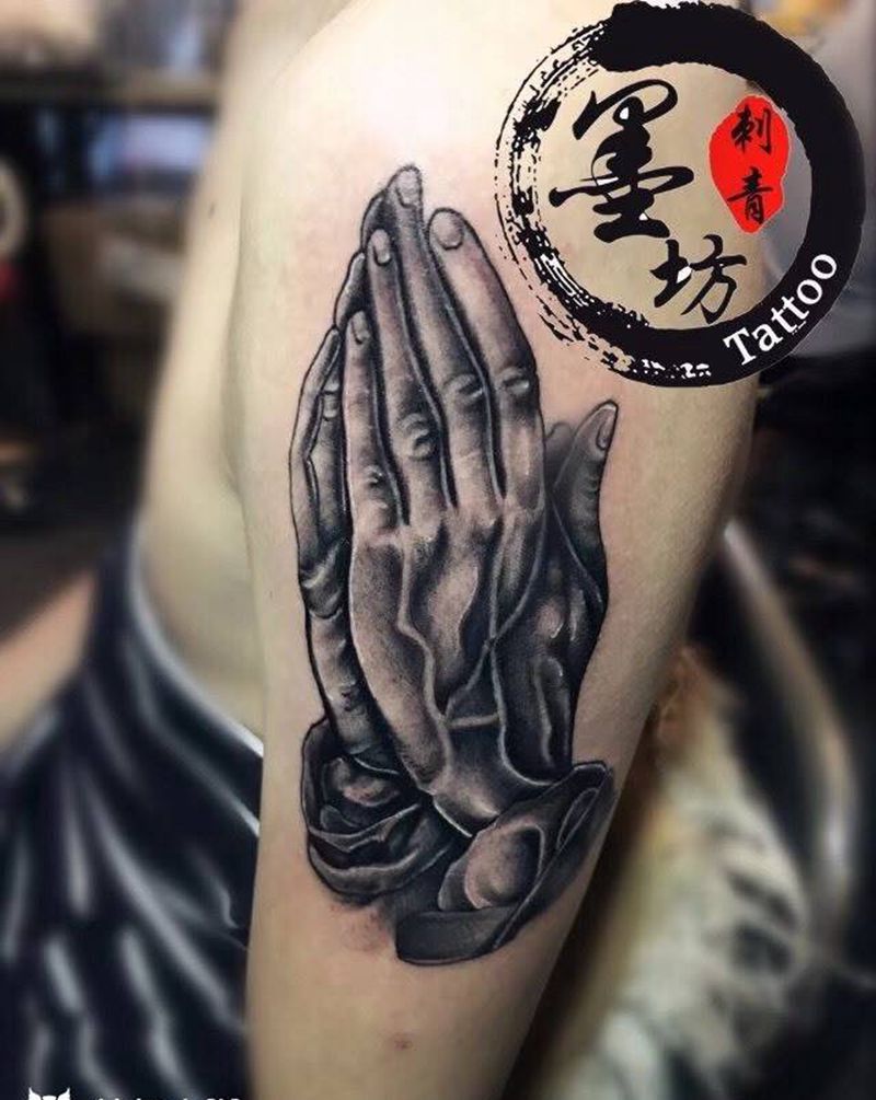 上帝之手纹身图片_成品手臂传统原创纹身图案