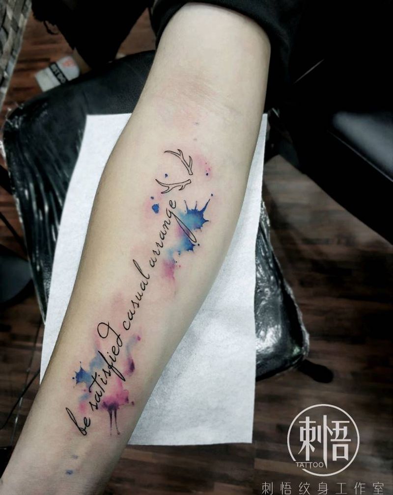 泼墨小英文纹身图片_手臂水彩纹身图案