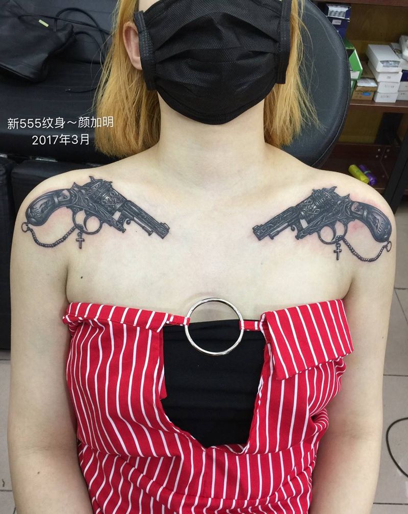 双枪女神纹身图片
