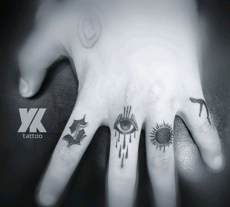 手指小清新纹身图片_手部几何纹身图案