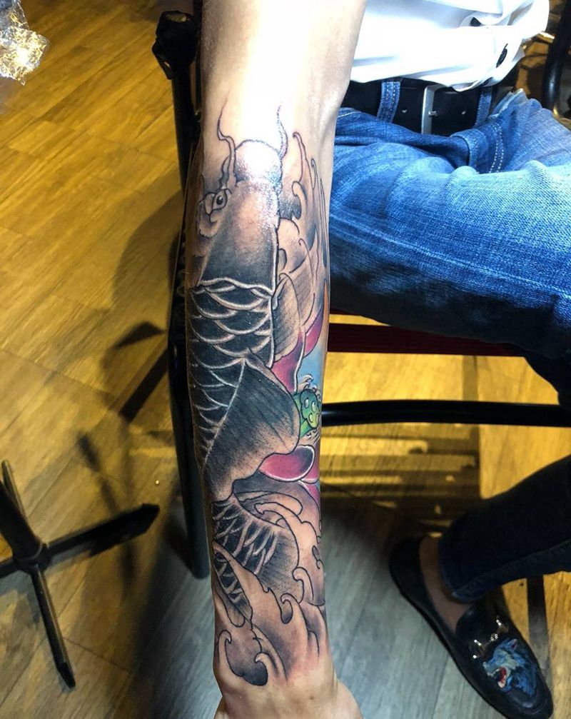 鲤鱼遮盖纹身图片