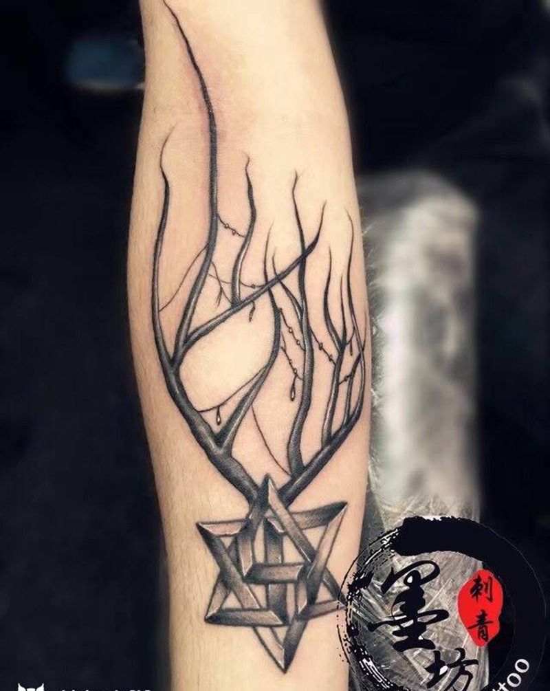 鹿角➕六芒星纹身图片_成品手臂传统原创纹身图案