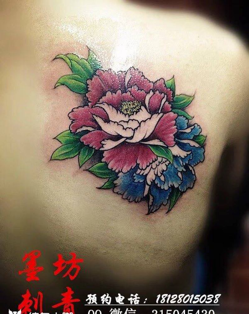 牡丹纹身图片_成品背部清新植物纹身图案