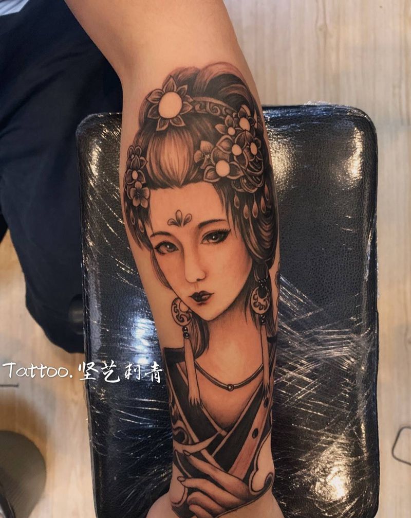 明月·汉美人纹身图片_手部艺伎纹身图案