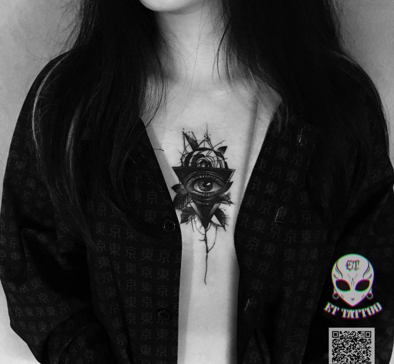 暗黑胸纹身图片