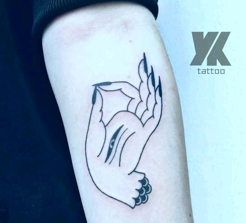 手心眼纹身图片_手臂纹身图案