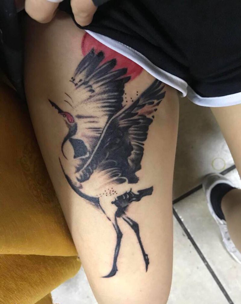 鹤纹身图片_腿部Old School纹身图案