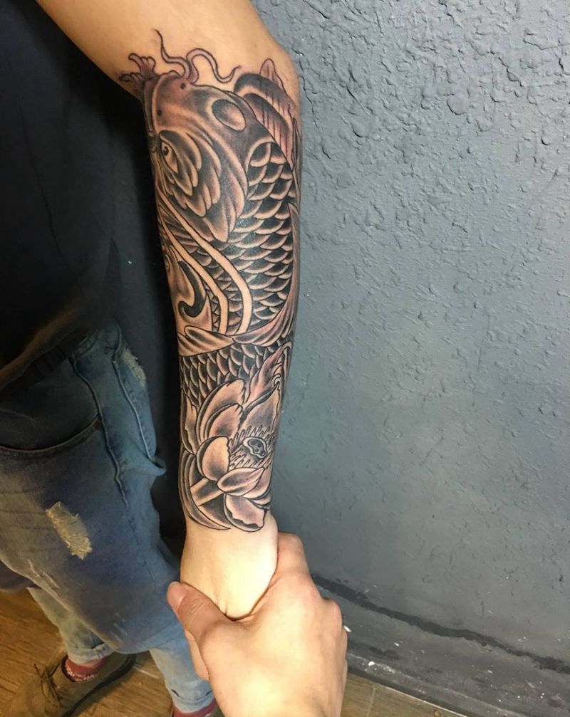 鱼纹身图片_成品手臂传统动物纹身图案