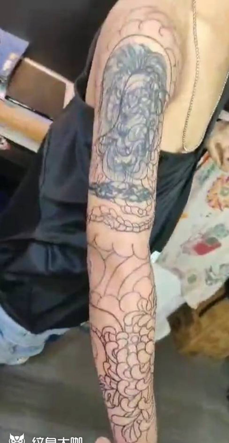 遮盖旧纹身纹身图片_手臂新传统纹身图案