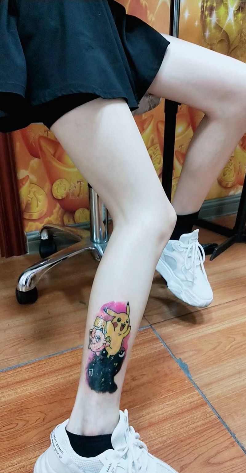 覆盖旧图纹身图片_腿部新传统纹身图案