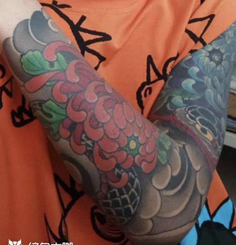 老铁老铁回顾恢复好的效果纹身图片_手臂老传统纹身图案