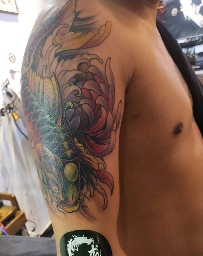 红烧鱼纹身图片_手臂新传统纹身图案