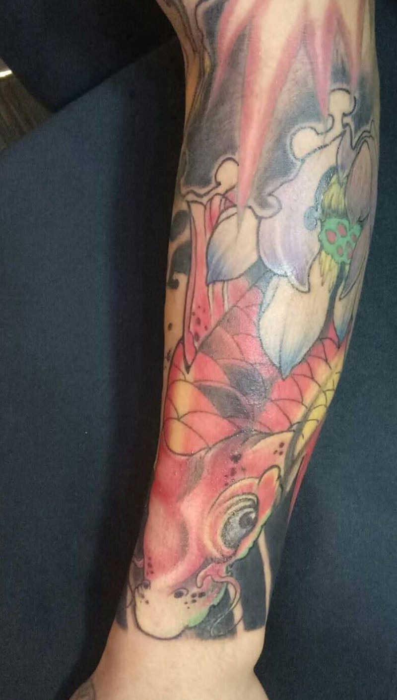 景秀鲤鱼纹身图片