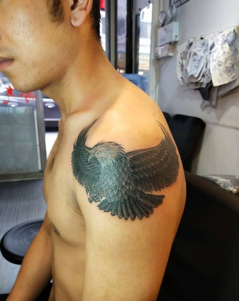 鹰纹身图片_手臂老传统纹身图案