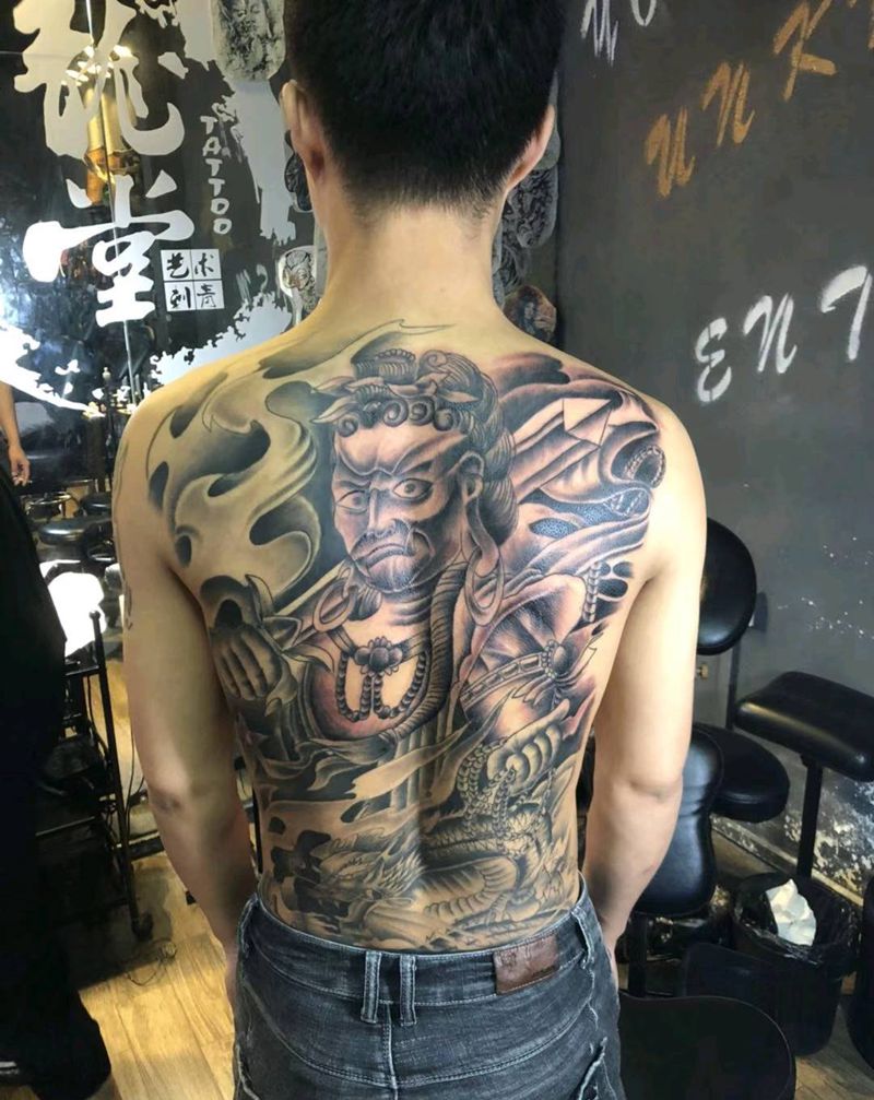 不动明王纹身图片