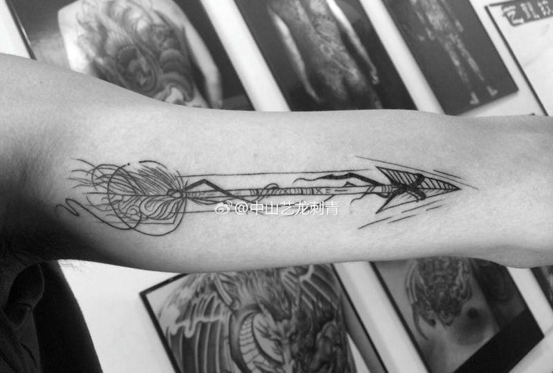 几何图案 箭 ➹。纹身图片_成品手臂欧美几何静物纹身图案