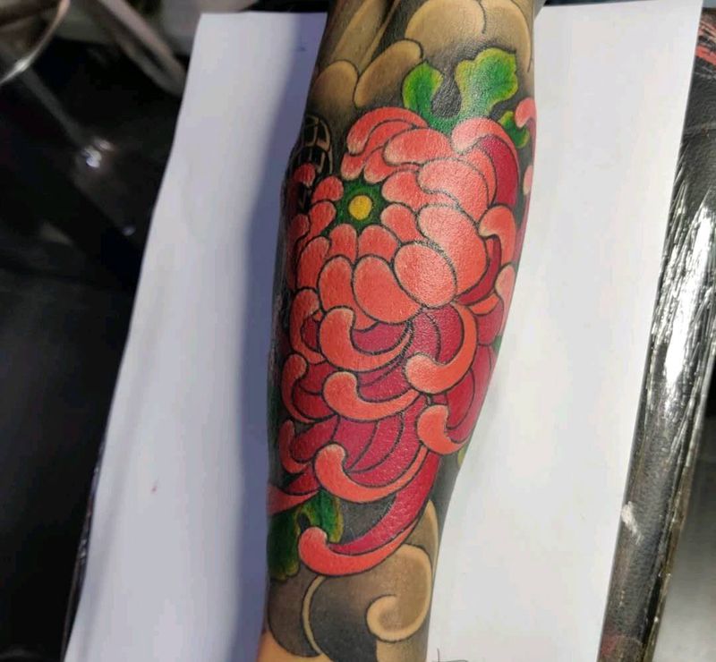 花臂遮盖纹身图片_手臂新传统纹身图案