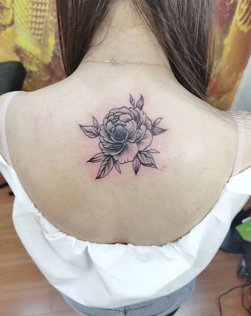 覆盖旧图纹身图片_背部新传统纹身图案