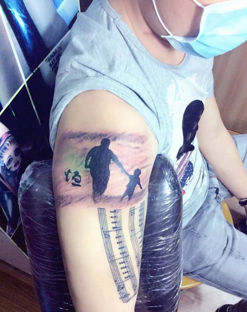 老人与海纪念爷爷的纹身图片