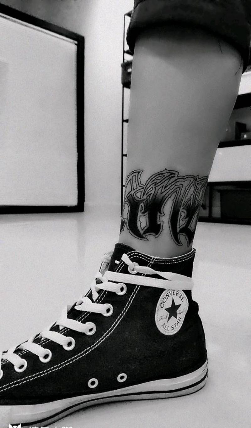 卡其诺风格花体字纹身图片