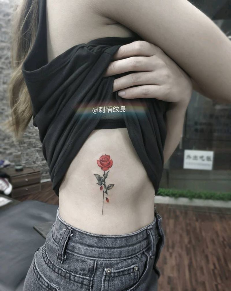 玫瑰纹身图片_腰部纹身图案