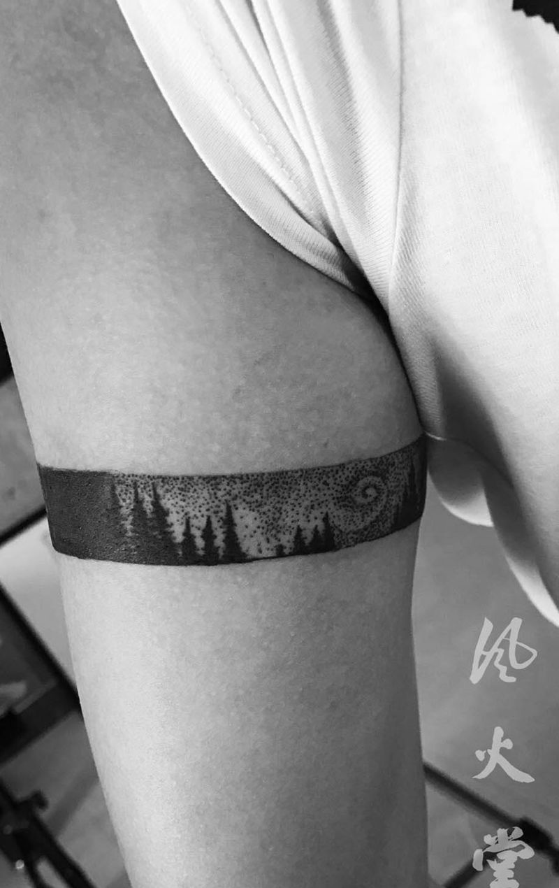 日落纹身图片_成品手臂清新几何纹身图案