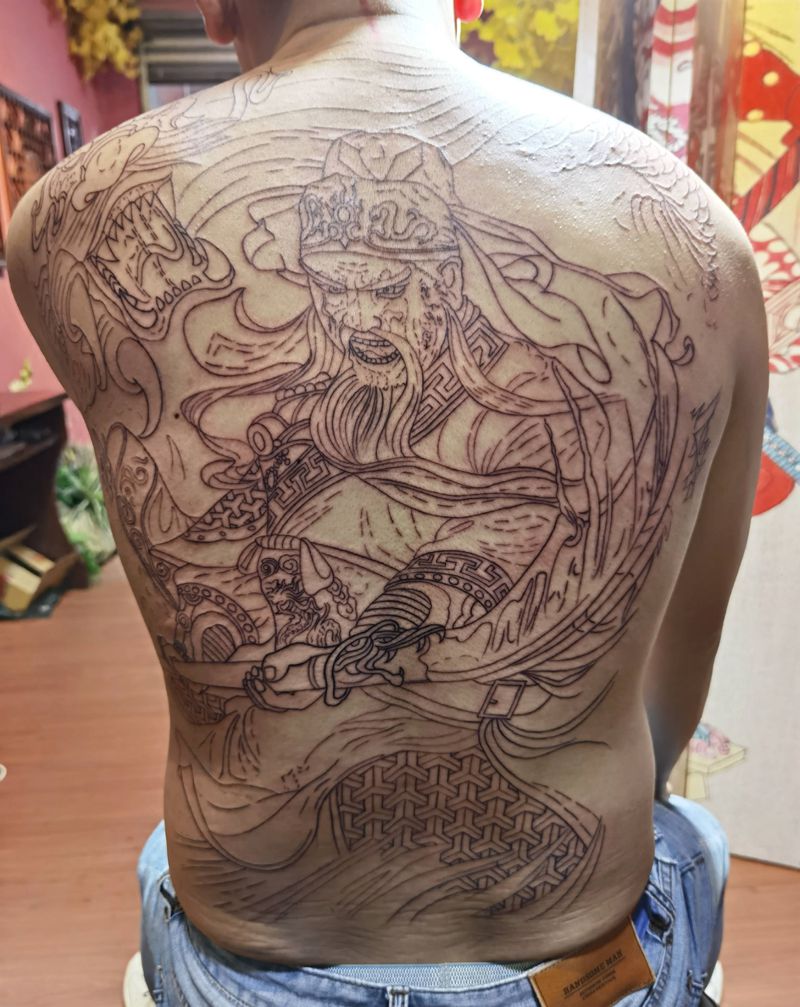 关公满背线条纹身图片_背部纹身图案