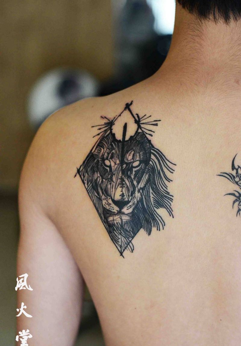 狮子纹身纹身图片_成品肩部欧美几何纹身图案