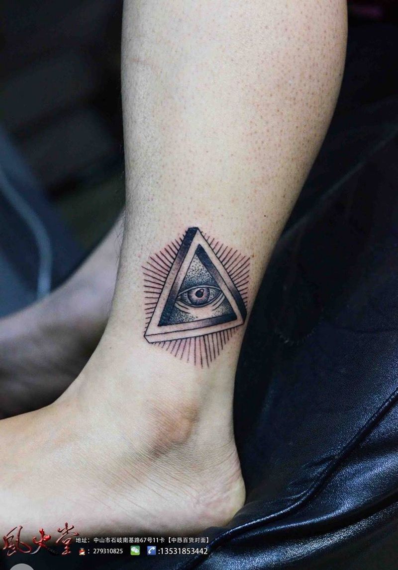 上帝之眼纹身纹身图片_欧美写实几何脚部宗教传统清新纹身图案