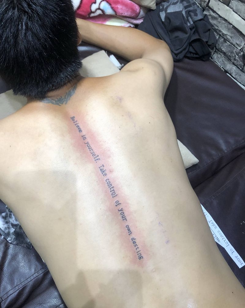 英文纹身图片_背部纹身图案