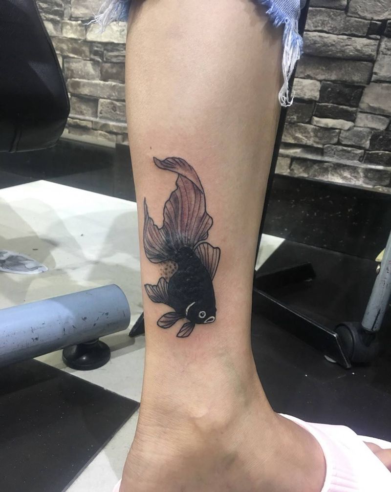 金鱼遮盖胎记纹身图片