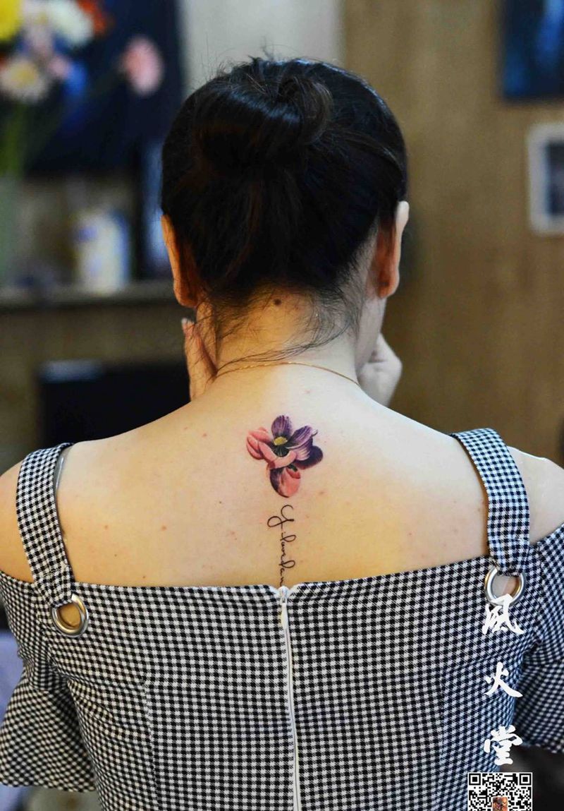 小清新组合纹身图片_成品肩部腰部腹部手臂背部手部清新字符动物纹身图案