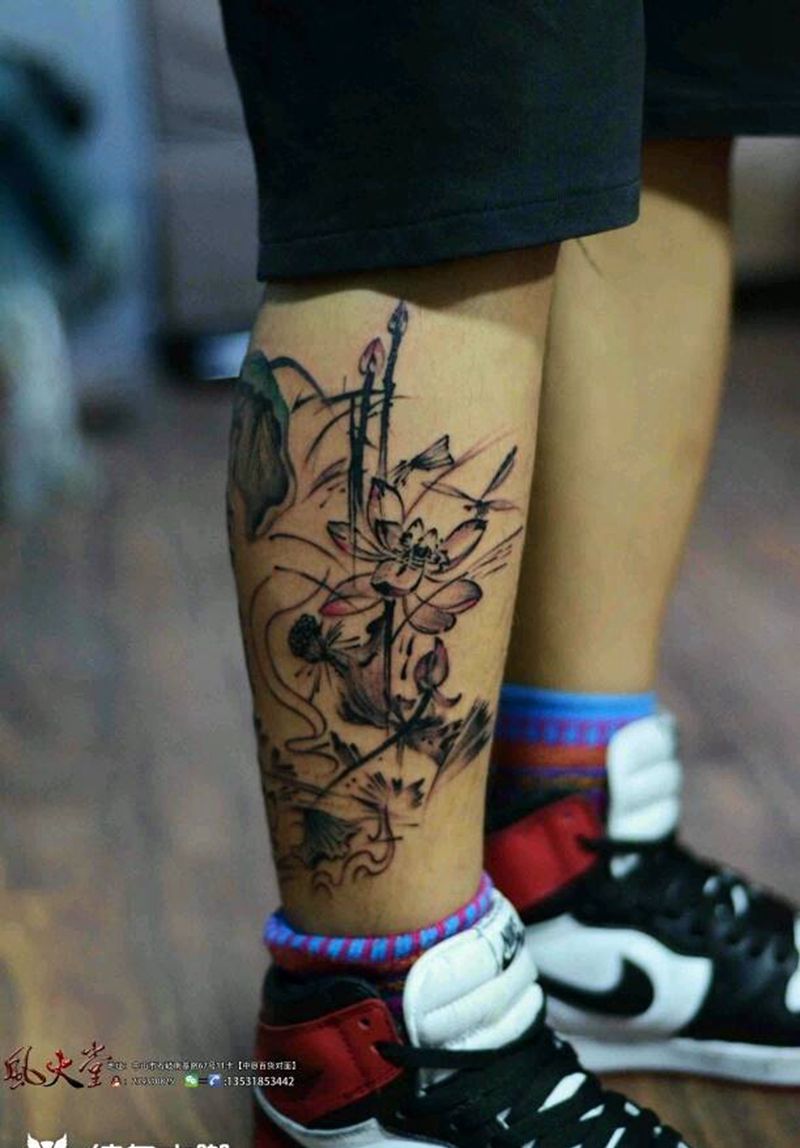 传统水墨风格纹身纹身图片_腿部国画植物成品纹身图案