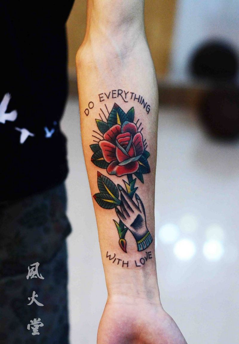 欧美老风格纹身图片_成品手部欧美植物纹身图案