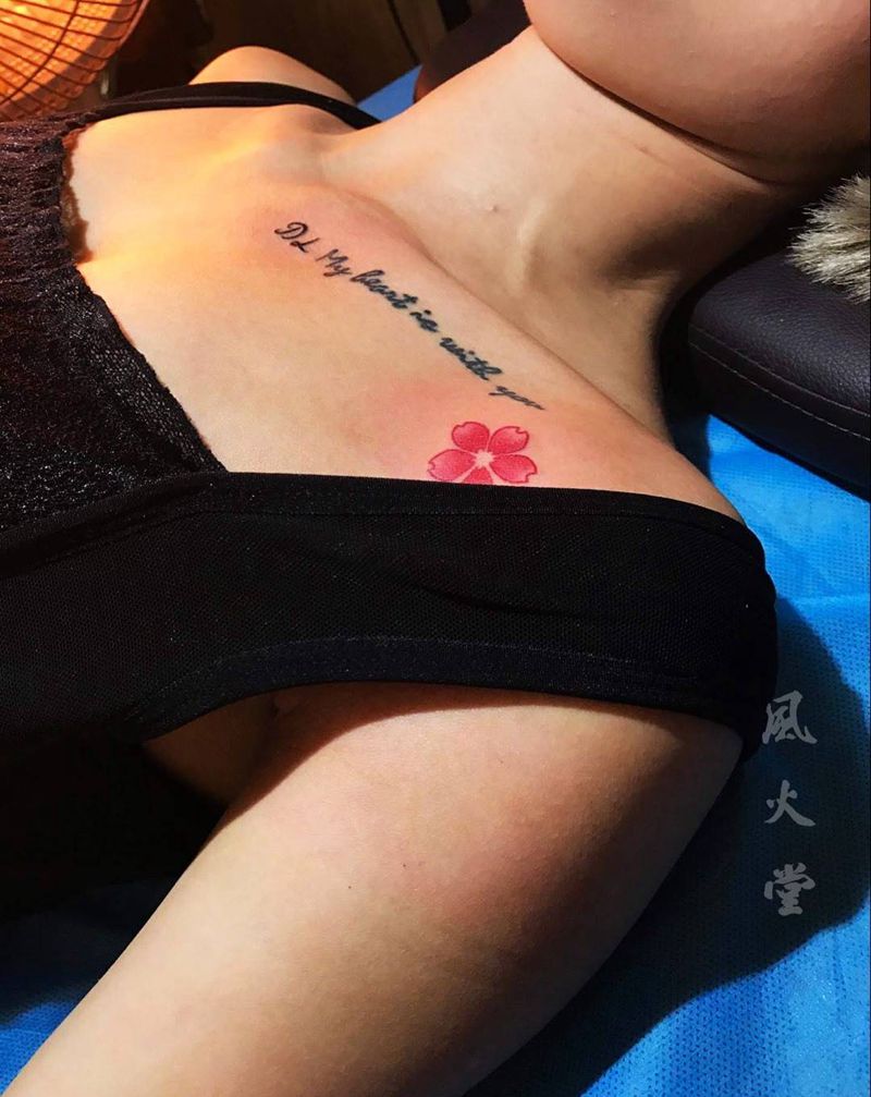 樱花纹身纹身图片_成品胸部清新字符植物纹身图案