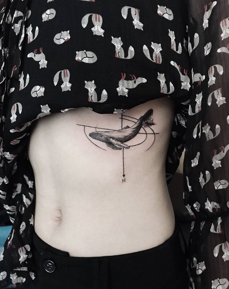 鲸纹身图片_腹部欧美写实纹身图案