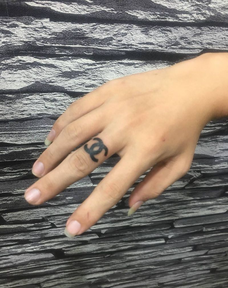 香奈儿纹身图片