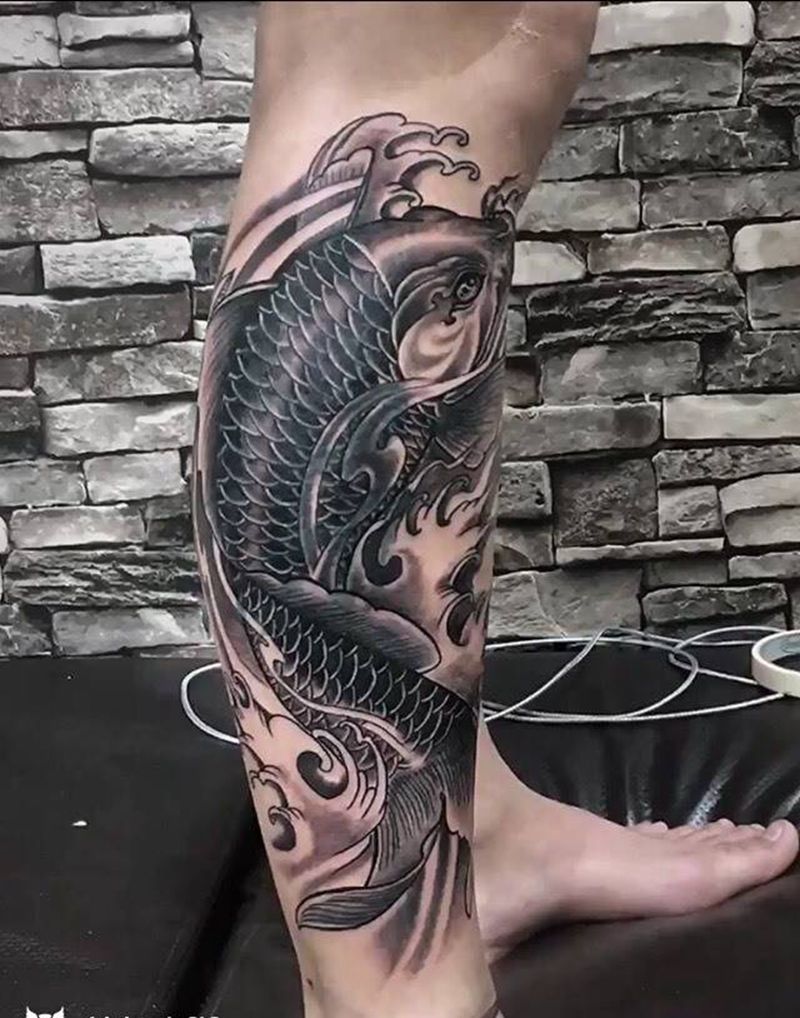 鲤鱼遮盖纹身图片