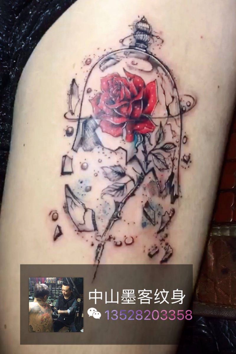 玻璃玫瑰纹身图片