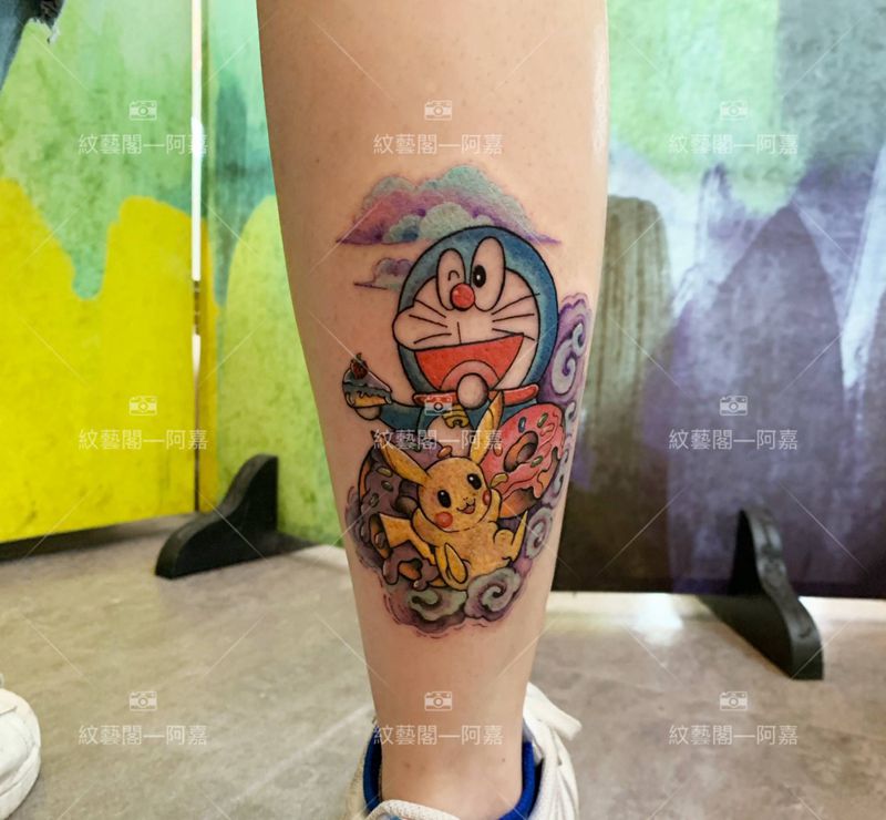 卡通、多拉A梦、比卡丘纹身图片_脚部腿部Old School水彩纹身图案