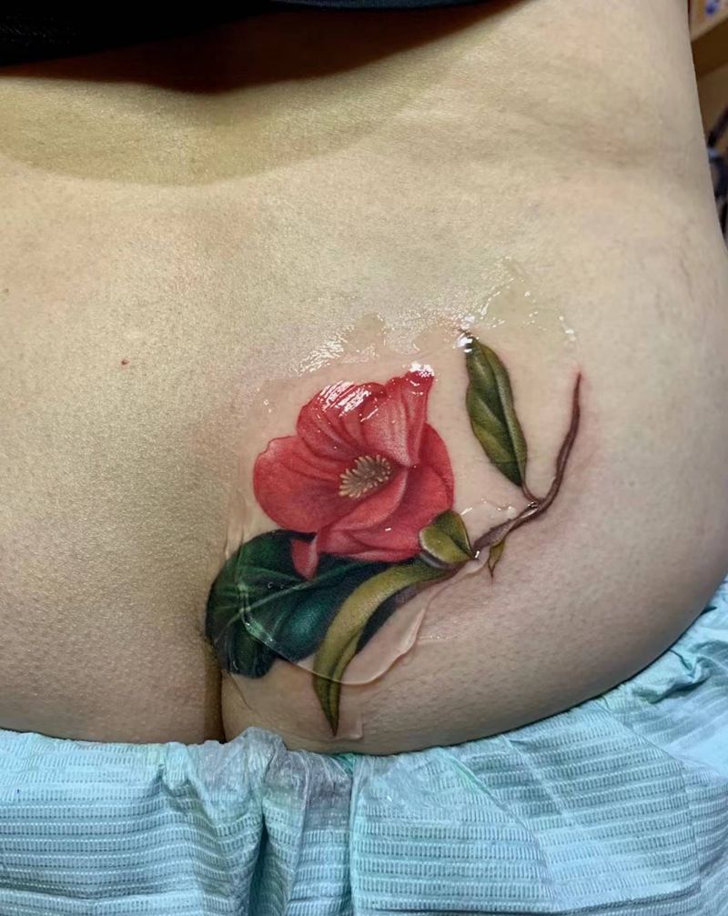 遮盖疤痕纹身图片_臀部水彩纹身图案