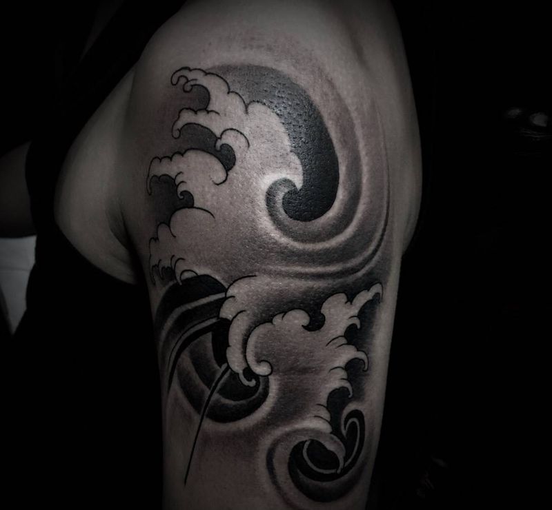 浪、都说我喜欢海，其实我喜欢浪。纹身图片