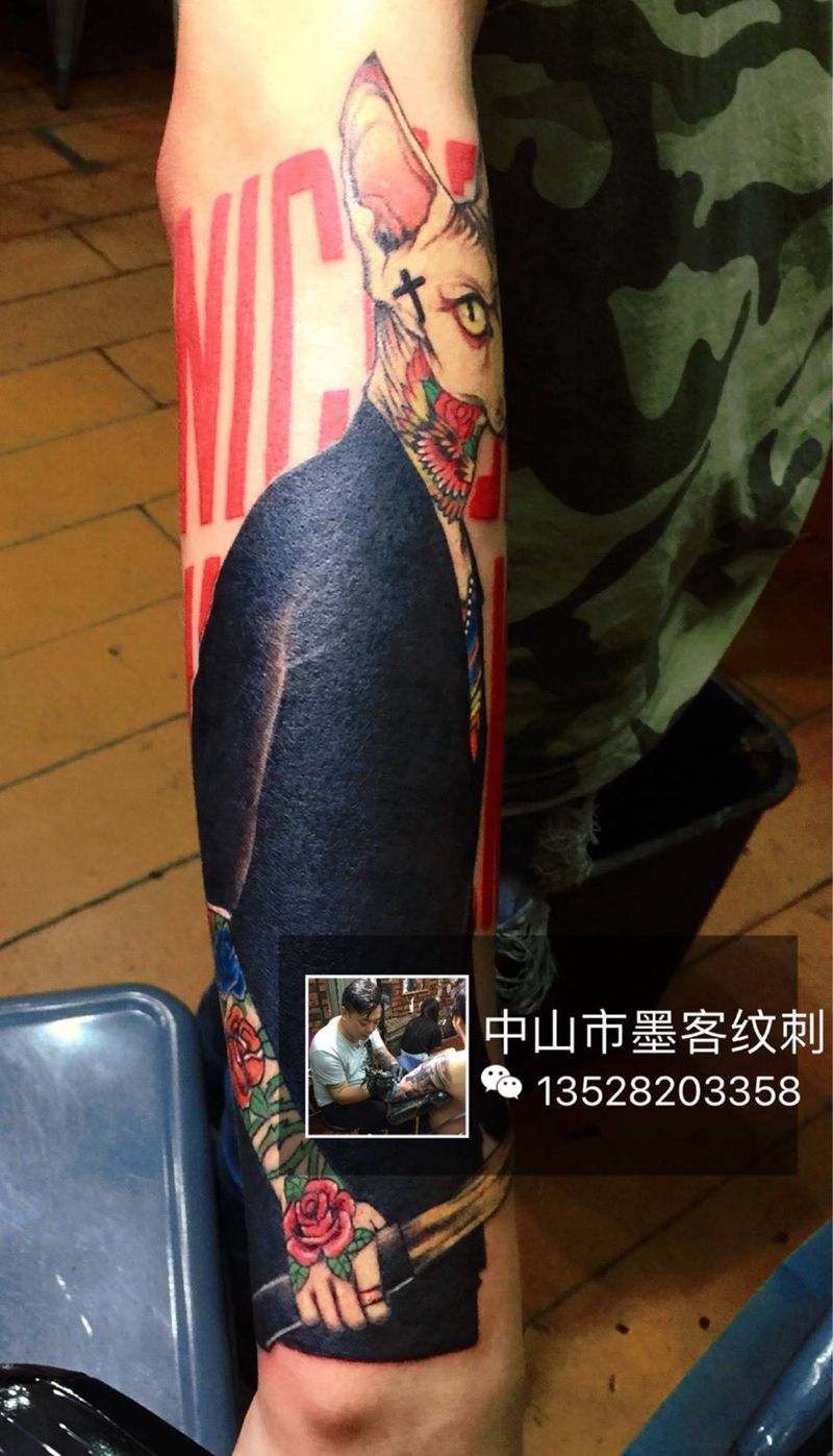 欧美插画图小花臂纹身图片