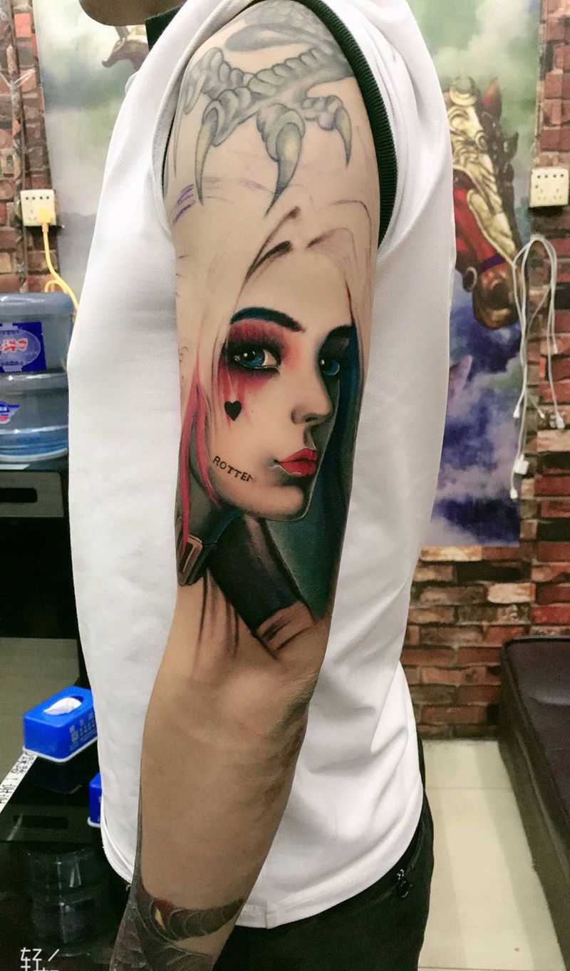 未完成纹身图片_手部臀部图腾欧美写实纹身图案