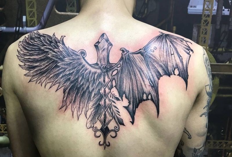 天使与恶魔纹身图片