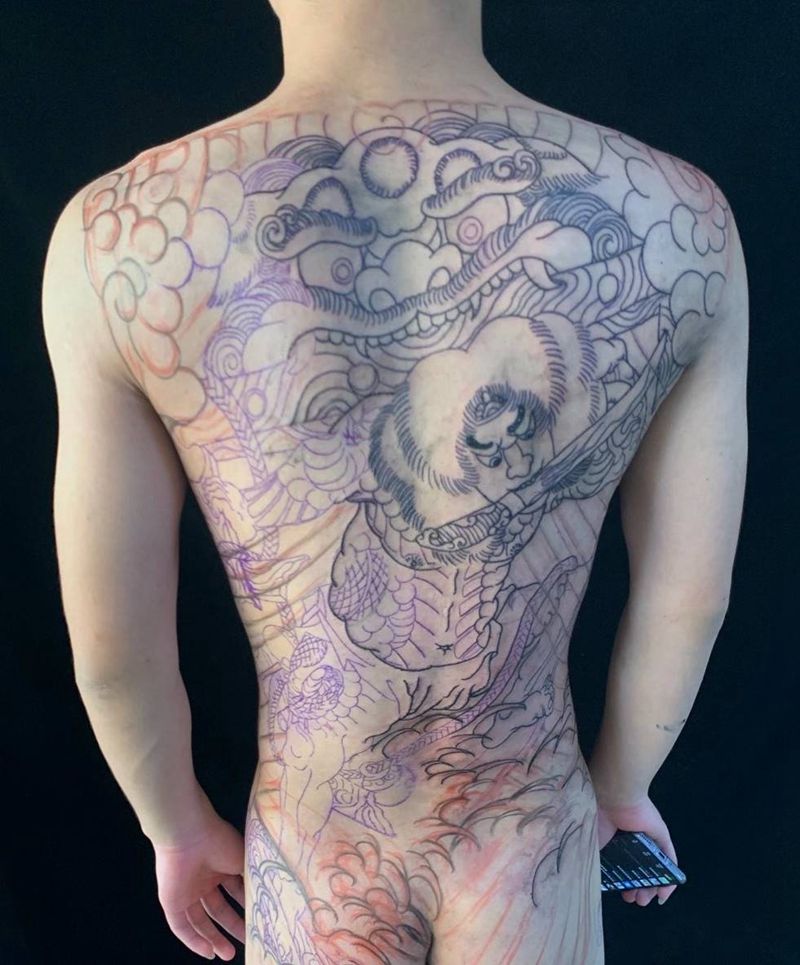 张顺破水门线条纹身图片_背部老传统纹身图案