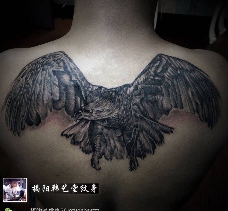 鹰纹身图片