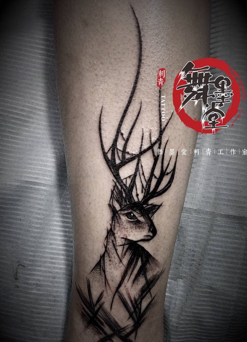 鹿 遮盖纹身图片