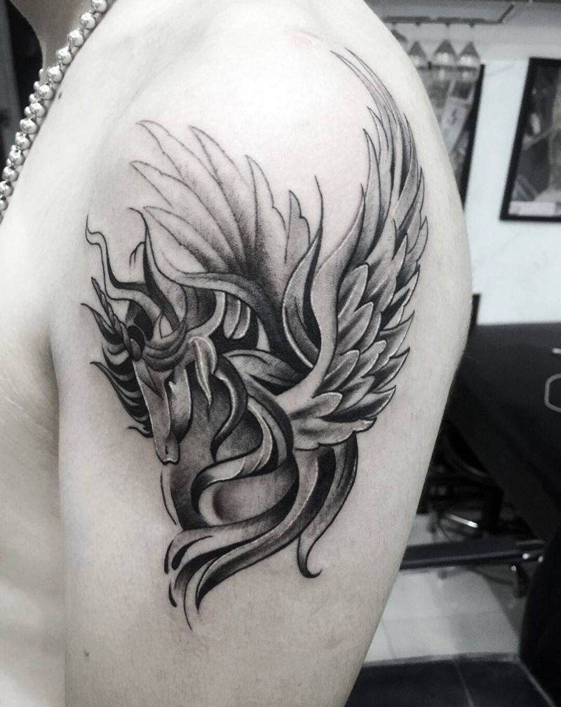 独角兽。纹身图片