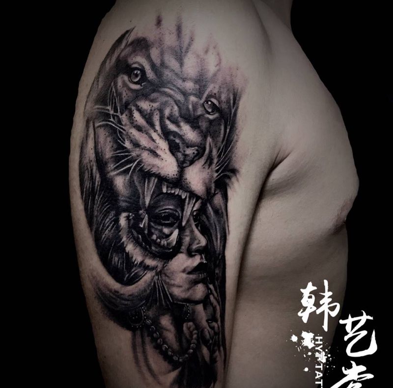 写实大狮纸  by:阿伟纹身图片